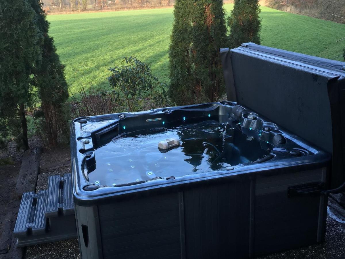Holiday Home In Reutum Weerselo With Jacuzzi Beekdorp Luaran gambar
