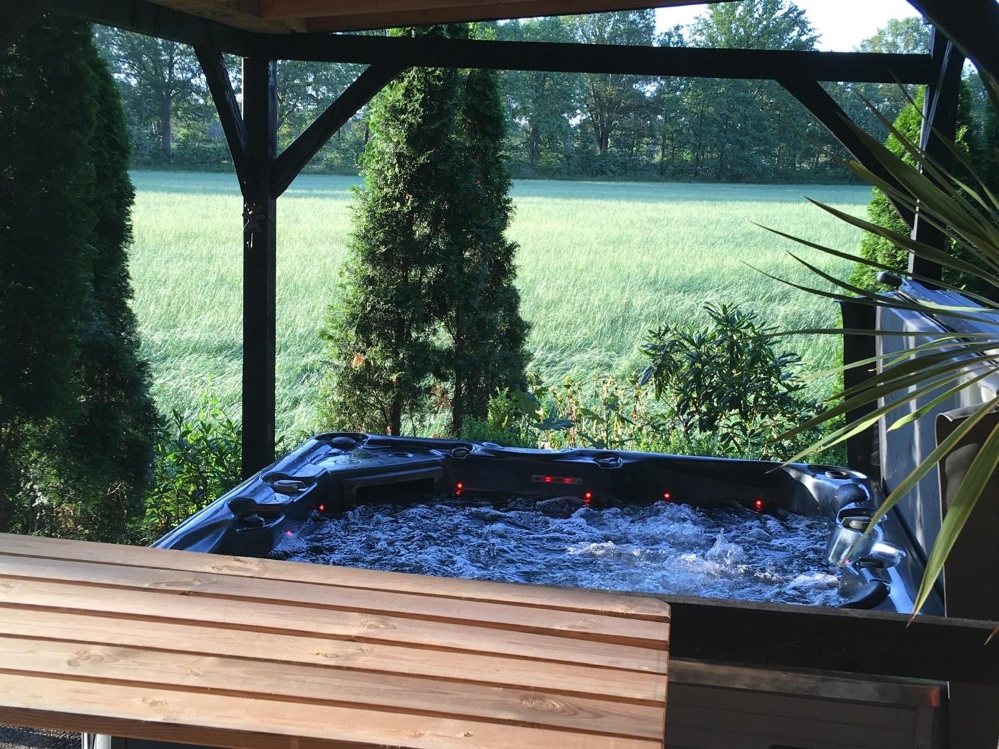 Holiday Home In Reutum Weerselo With Jacuzzi Beekdorp Luaran gambar